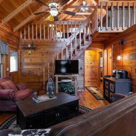 Mountain Time Cabin, Hot Tub, Fire Pit, Fireplace Villa Blue Ridge Ngoại thất bức ảnh